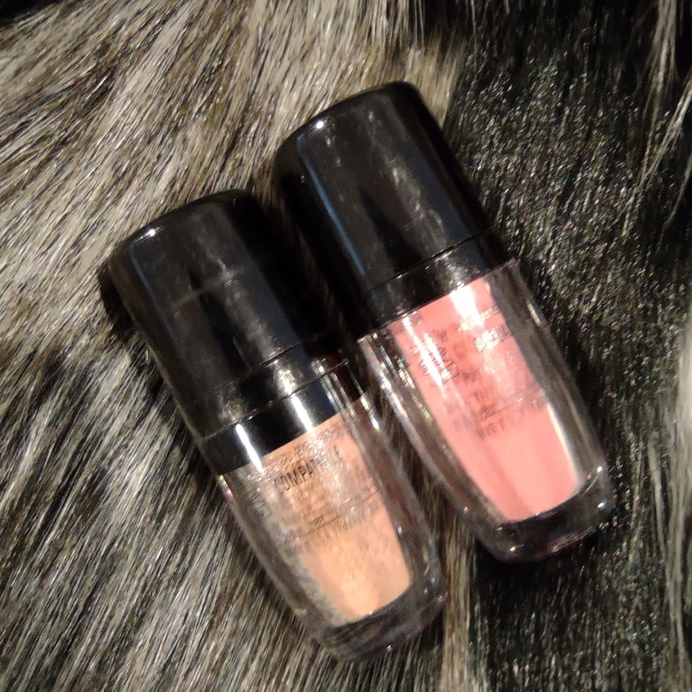 Younique Crush Lip Powders Lot of 2